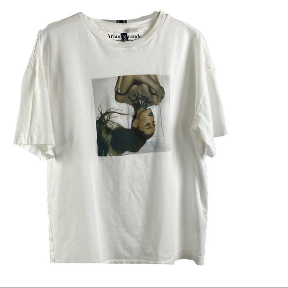 H&M Ariana Grande tee shirt size Small - Picture 1 of 4